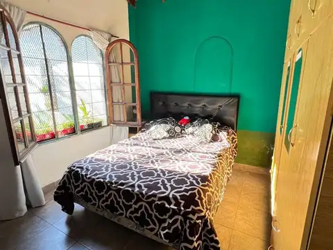Casa 4 ambientes con 1 baño