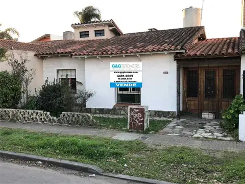 chalet en venta av. Rivadavia 20835