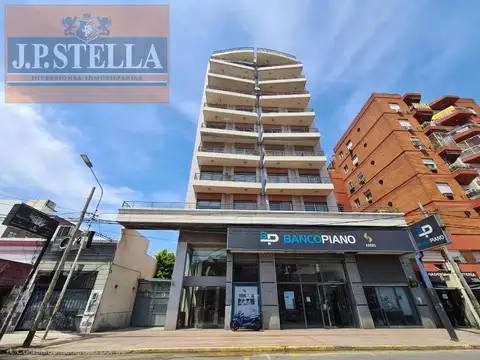 Semi Piso de 4 Amb. 175 m² c/ 2 cocheras y Baulera - S.Justo (Ctro)