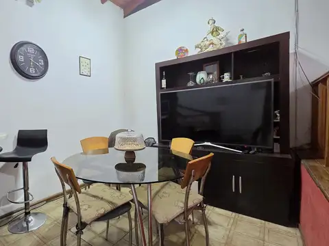 Depto Tipo Casa en Venta de 4 ambientes