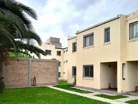 Duplex en venta Dorrego 3 dormis complejo cerrado