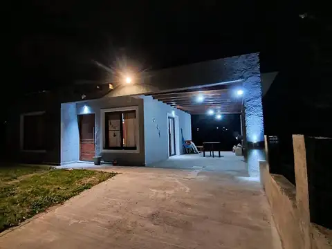 Casa en Venta con 1 cochera