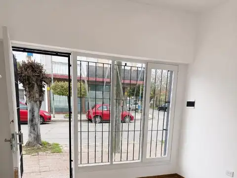 Depto Tipo Casa en Venta en Bernardino Rivadavia, USD 45.000