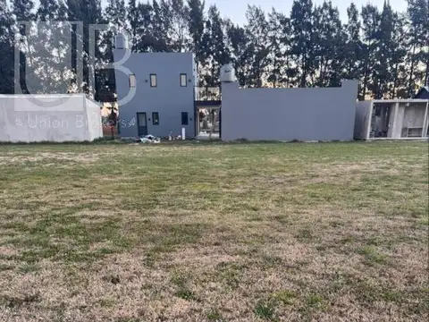 Terreno en Venta en Abasto, USD 12.000