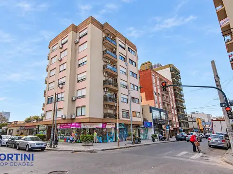 Alquiler Departamento 4 ambientes cochera cubierta centrico  Villa Ballester