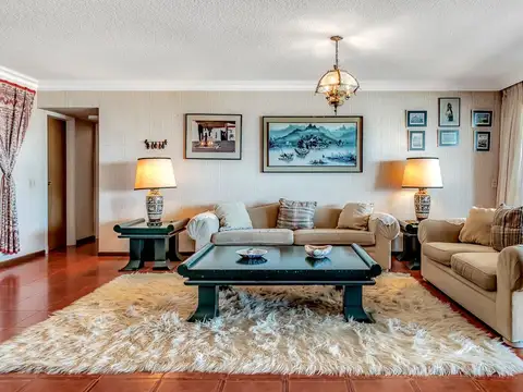 Departamento en Venta de 6 ambientes