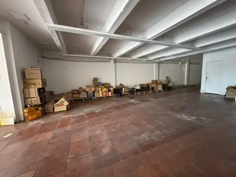 Local en Alquiler en Moreno, USD 3.000