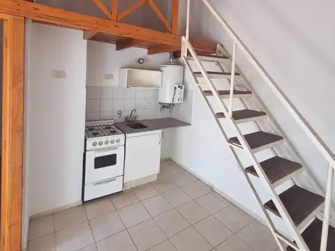 VENTA DEPARTAMENTO PASILLO CON PATIO. ROSARIO ZONA MEDICINA