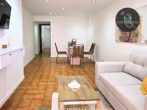 2 ambientes al Frente, con dependencia y balcón