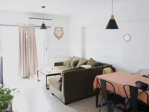 Ugarte al 4000 entre Av Mire y Sgto Cabral