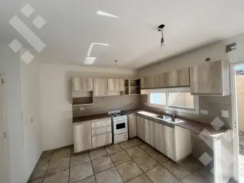 En Alquiler | Duplex de 2 Dormitorios | Lorenzo Crease al 1740 | Neuquén