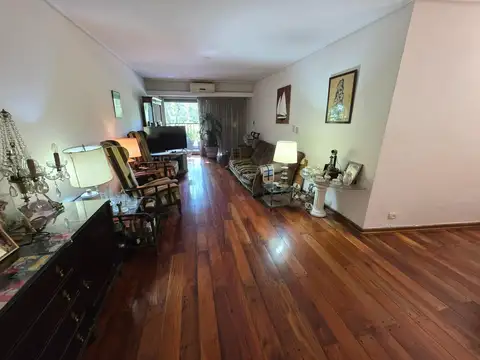 Departamento en Venta de 4 dormitorios