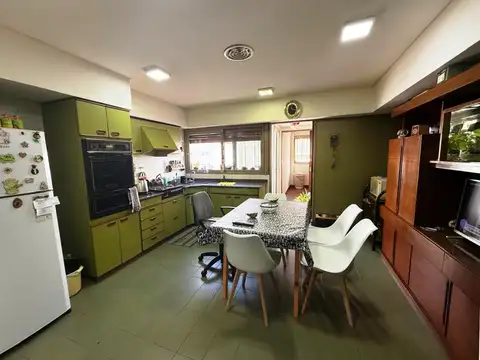 Depto Tipo Casa 5 ambientes con 3 baños