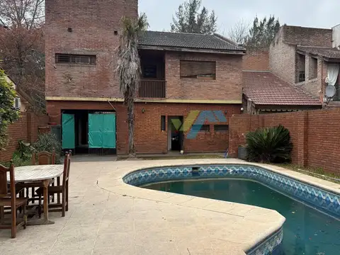 Casa en Venta en Robles Del Monarca, USD 180.000