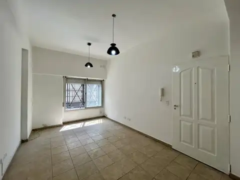 Alquiler Caballito PH 2 ambientes Patio