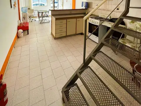 Depto Tipo Casa en Venta al Este