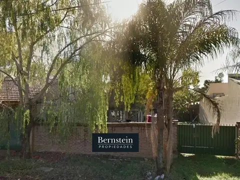 CASA EN VENTA :: UDAONDO :: 5 AMB :: A REFACCIONAR