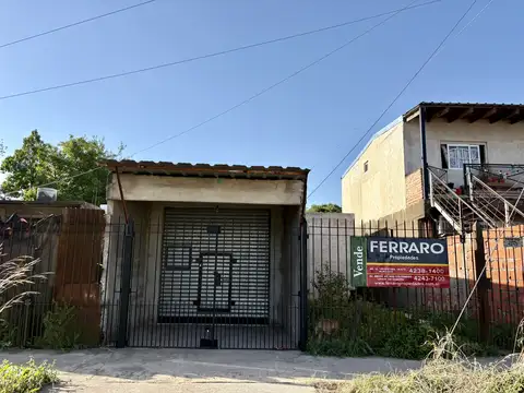 Casa con Local en venta en Burzaco