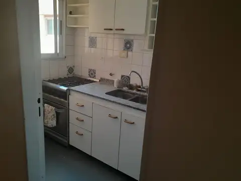 Departamento en Alquiler en Villa del Parque, $ 700.000