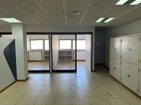 Oficina en Alquiler al Noroeste