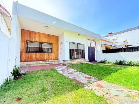 CASA AMERICANA EN ZONA SUPER RESIDENCIAL