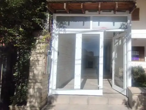 Local en Alquiler en Neuquen, $ 950.000