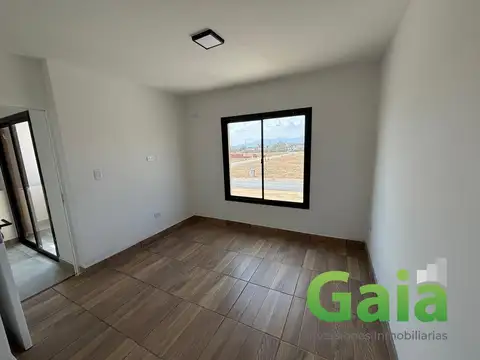 Depto Tipo Casa 4 ambientes con 1 baño