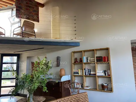 Casa 5 ambientes con 3 baños