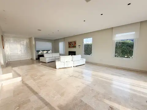 cabos del lago 100, Piso 0