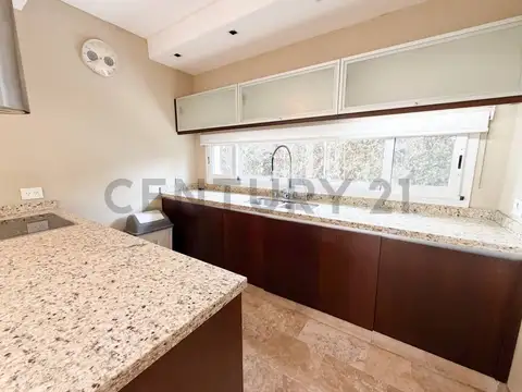 ALQUILER O VENTA CASA AL LAGO EN CABOS DEL LAGO