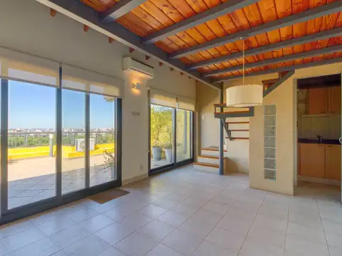Venta | Duplex | 4 ambientes | con quincho y terraza propia.
