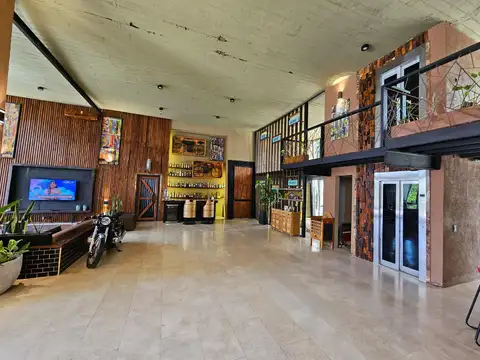 Casa en Venta con 4 cocheras