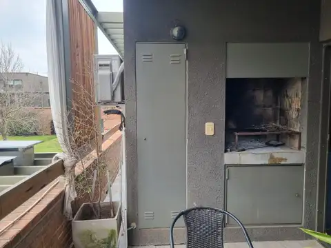 Departamento en Alquiler con 1 cocheras