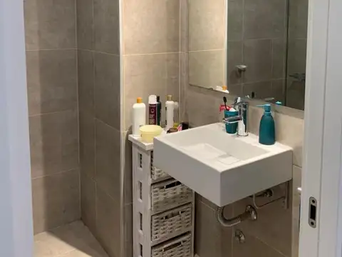 VENTA DEPTO 1 DORM,CARDINALES  A PANORAMA, PB PATIO PROPIO