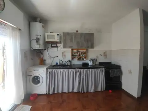 Depto Tipo Casa 3 ambientes con 1 baño