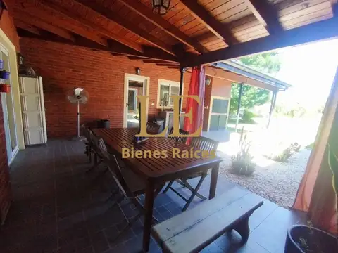 Casa en Venta con 5 cocheras