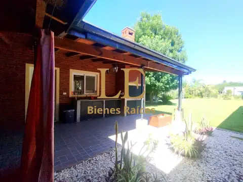 Casa 6 ambientes con 4 baños