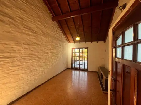 Depto Tipo Casa en Venta de 3 ambientes