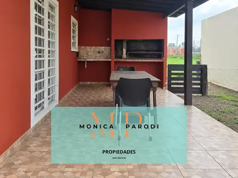 CASA EN ALQUILER EN FRANCISCO ÁLVAREZ – AMPLIO LOTE CON PILETA