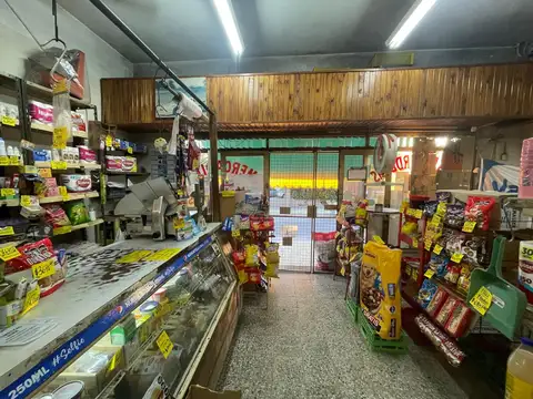 Local en Alquiler en Villa Ballester, $ 550.000