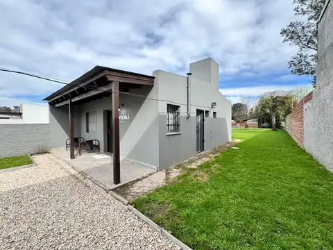 Casa 3 ambientes con 1 baño
