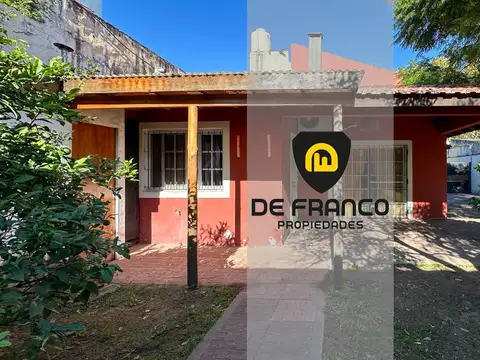 VENTA CASA   DEPTO AL FONDO 2 y 5 ambientes - SAN MIGUEL