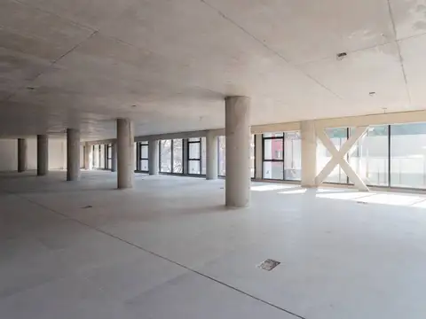 Av. Caseros 3400, Piso 2