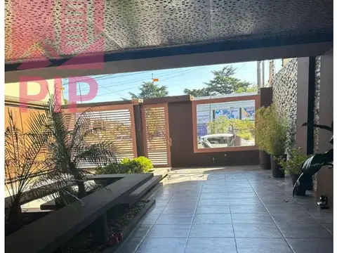 Avenida Presidente Perón 2600, Piso 8