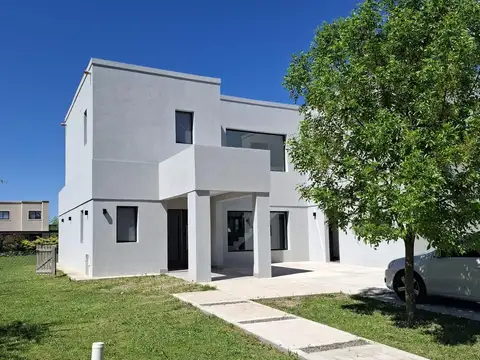 Vivienda a estrenar en  Altos de Campo Grande, Pilar