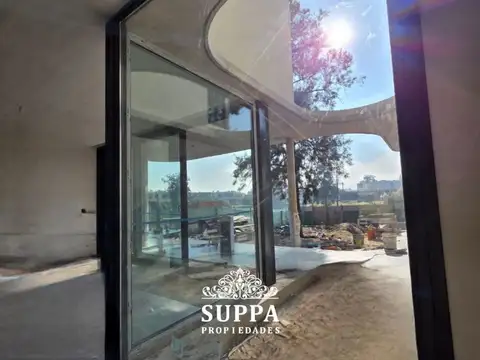 Casa en Venta al Este