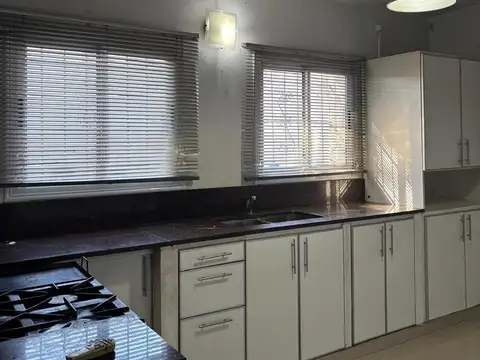 Depto Tipo Casa en Venta con 1 cocheras