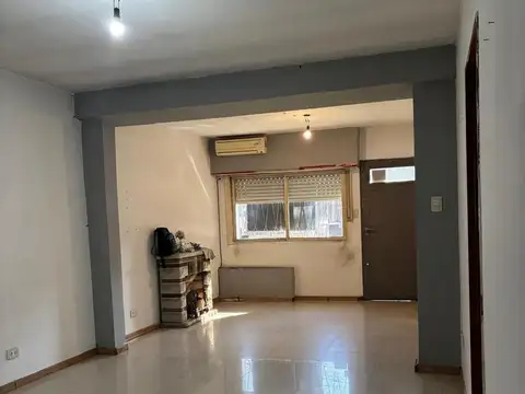 Depto Tipo Casa en Venta de 5 ambientes