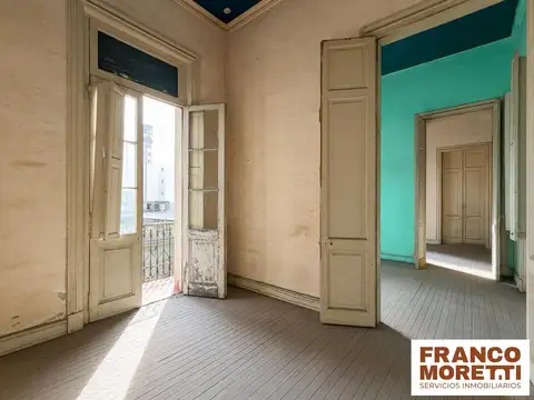 Depto Tipo Casa en Venta 90 años