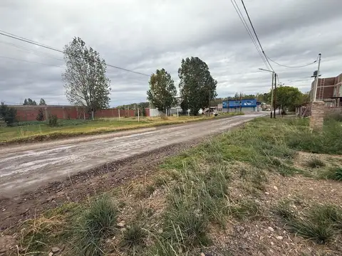 Terreno en venta en El Chañar.